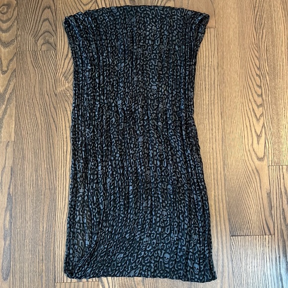 Skull Infinity Scarf - Picture 2 of 7